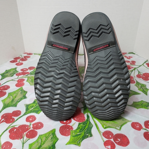 Sorel Women's Pink Snow Boots Size 5 - Picture 4 of 9